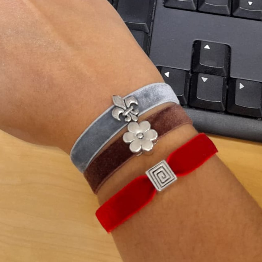 Pulseras solidarias