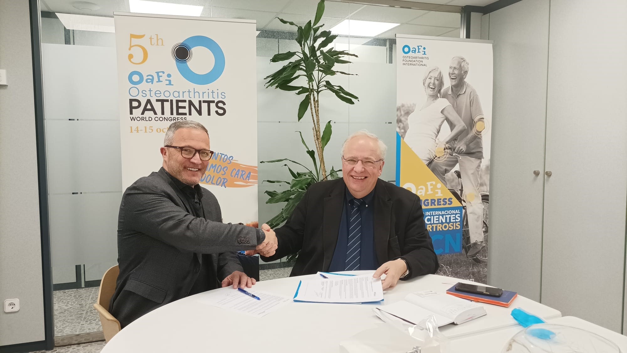 Banco Farmacéutico, OAFI y AECOSAR se unen para trabajar en la erradicación de la pobreza farmacéutica en pacientes con artrosis y/o osteoporosis