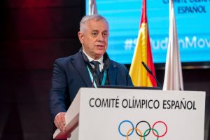 Dr. José María Villalón