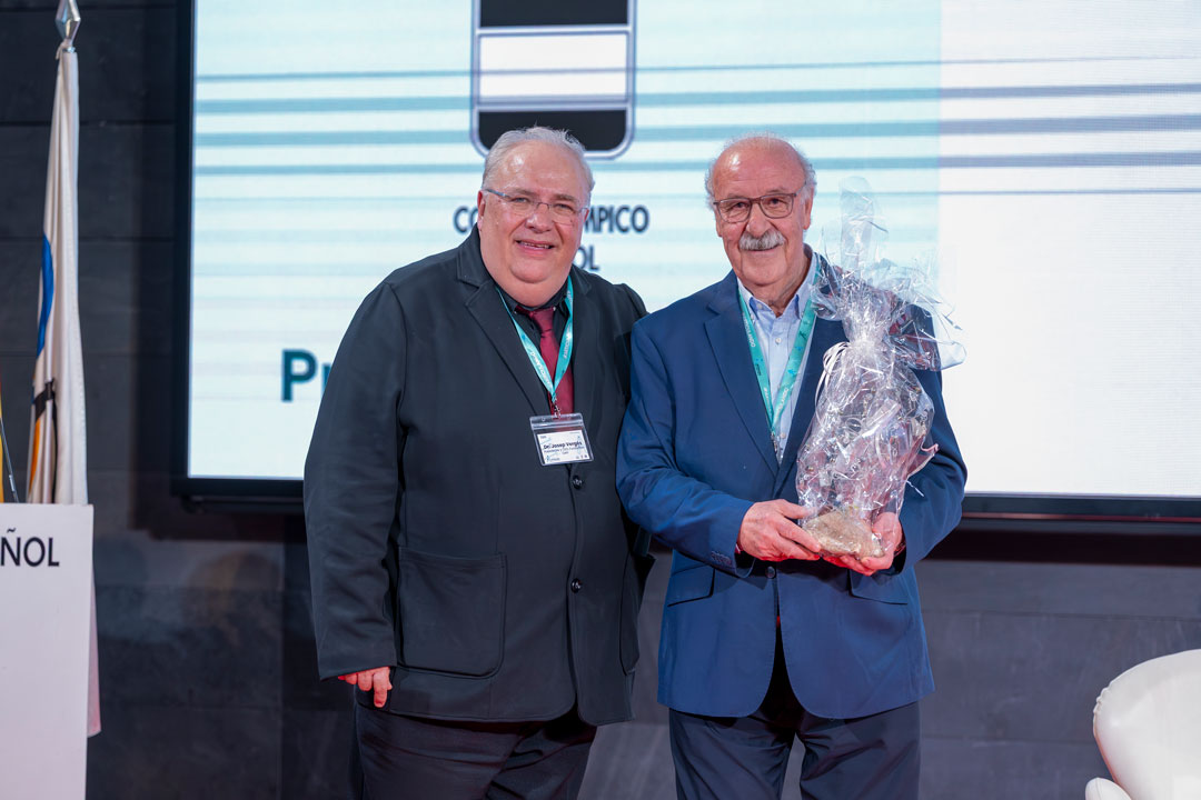 Vicente del Bosque - exentrenador y exfutbolista español